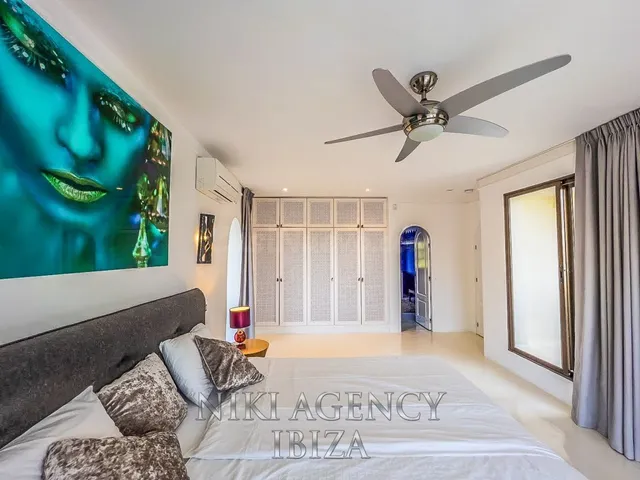 Casa-Chalet en Venta en Santa Eularia Des Riu Baleares — 18