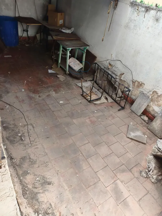 Edificio Singular en Esquina con Gran Fachada en Ciudad Jardín | 272 m2 — 38
