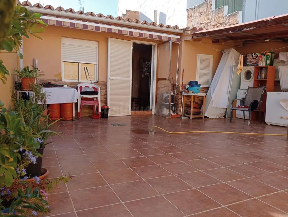 PLANTA BAJA TECHO LIBRE REFORMADA JUNTO A REYES CATOLICOS