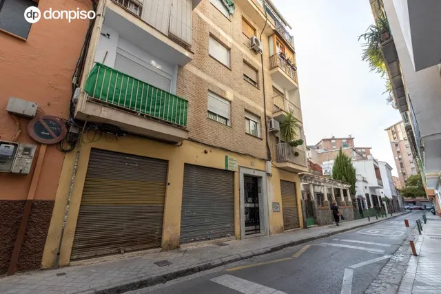 Ático reformado con ascensor, terraza y chimenea, listo para entrar a vivir — 30
