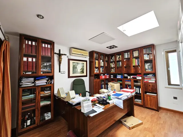 SE VENDE OFICINA EN PLENO CENTRO DE JEREZ — 7