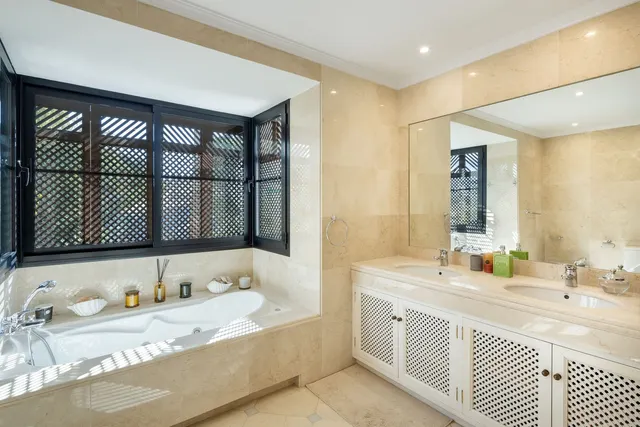 Chalet 4 habitaciones 373m² en venta - El Madroñal — 8