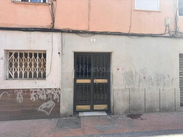 SE VENDE piso OKUPA en C Nicaragua de Almería