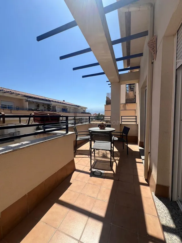 ALQUILER 2HAB. EN LAS GABIAS – TERRAZA, PISCINA Y GARAJE - foto 2