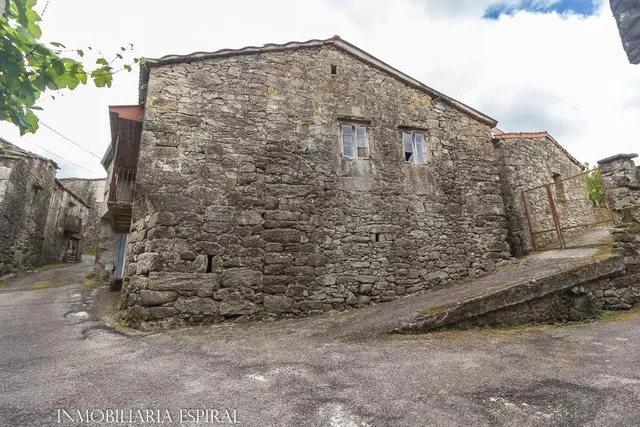 Encantadora Casa de Labranza en la Idílica Aldea de Tomede - foto 4