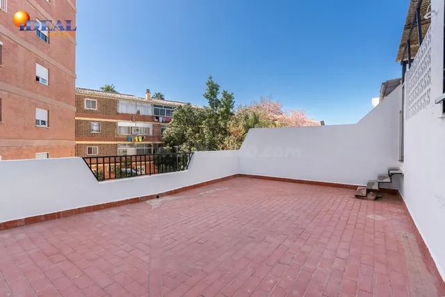 CASA ADOSADA EN MOTRIL - foto 4
