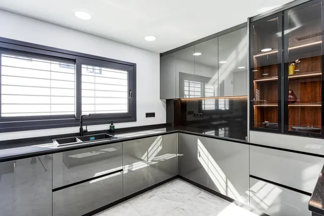 Villa independiente renovada, cerca a Mijas, con piscina privada y 5 dormitorios — 27