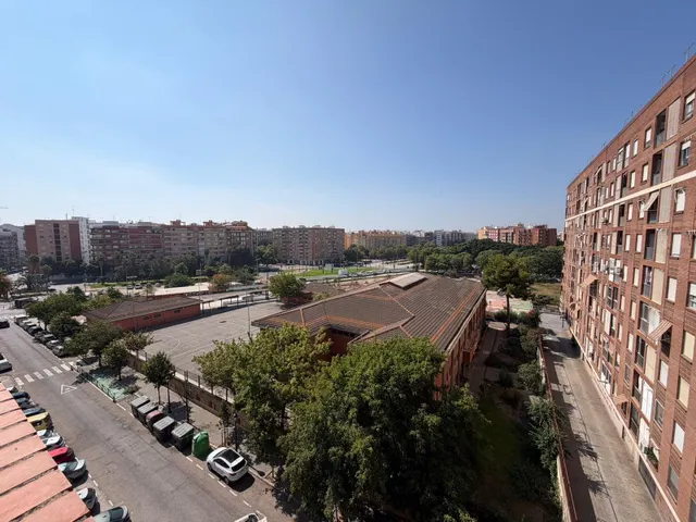 Ático dúplex con gran terraza en Calle del Padre Urbano — 36