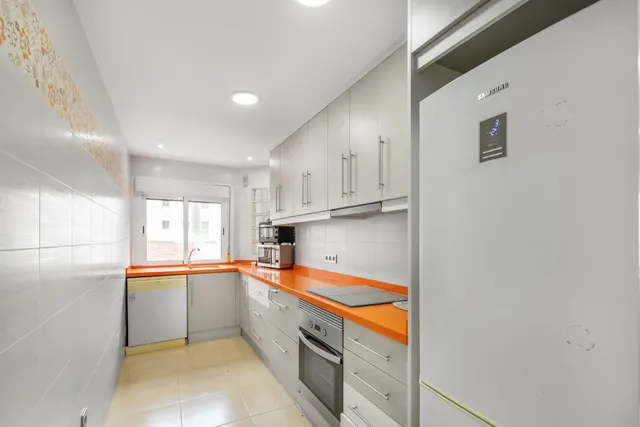 Amplia vivienda de 4 dormitorios en zona céntrica – Calle San Pascual (junto a Calle Orihuela) — 9