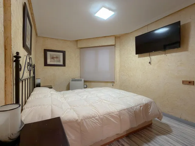 Acequion! Impresionante apartamento reformado con diseño vanguardista y toques rústicos + Enorme terraza con vistas laterales al mar y piscina comunitaria (150 mts playa) — 26