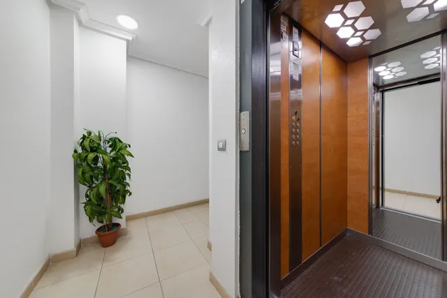 ÁTICO CON TERRAZA DE 32 M2 Y PLAZA DE GARAJE — 26
