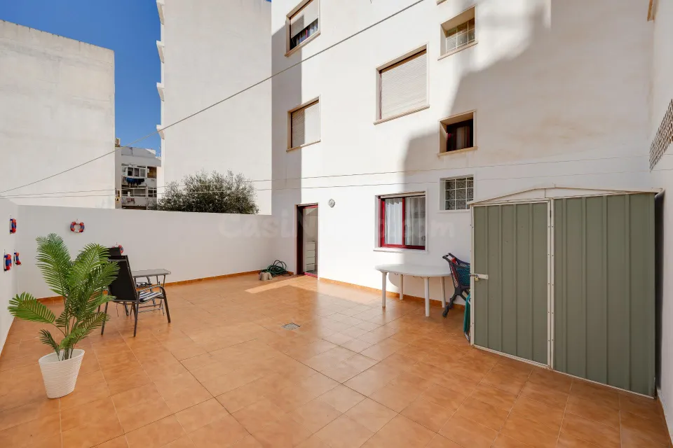 Apartamento reformado con terraza 45 m2