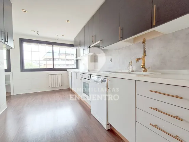 Piso en venta en Majadahonda — 11