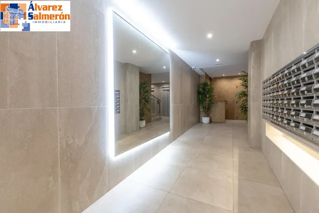 Piso con terraza y gran potencial junto a Camino de Ronda — 28