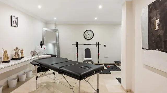 Chalet 5 habitaciones 292m² en venta - Costa Del Sol — 8