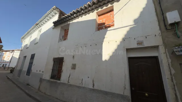 Casa de pueblo en Lumpiaque para rehabilitar