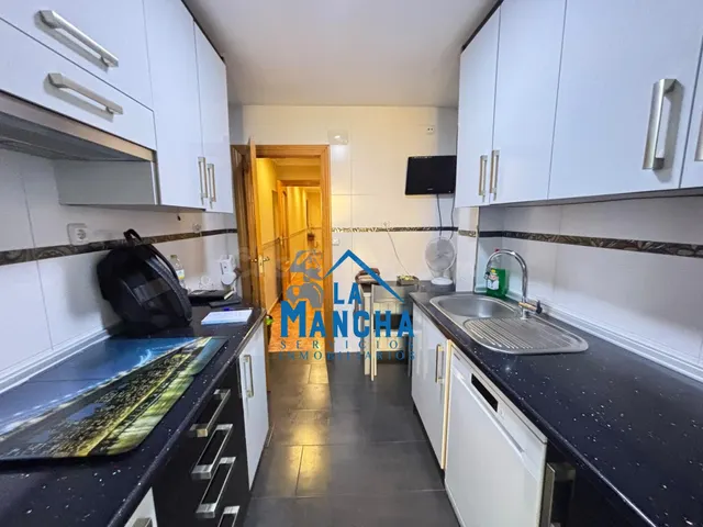 *146.000€* INMOBILIARIA LA MANCHA VENDE PISO EN ZONA CIRCUNV - foto 2
