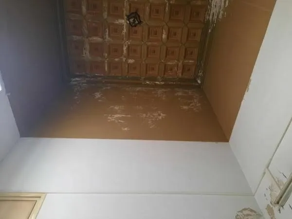 Planta baja de un edificio de 2 plantas — 10
