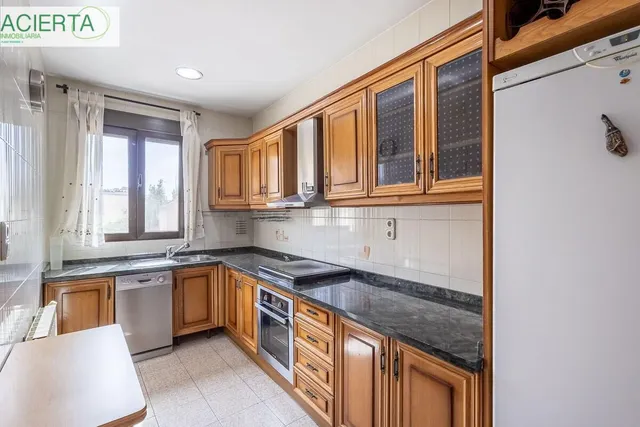 CHALET ADOSADO EN OGIJARES ( GRANADA) — 18