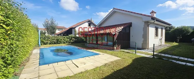 CASA INDEPENDIENTE DE PLANTA BAJA CON PISCINA. GALIZANO — 2
