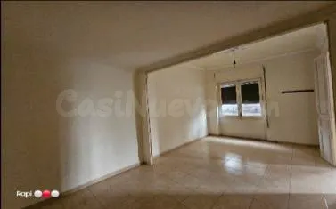 PISO AMPLIO EN VALLS - A REHABILITAR - foto 3