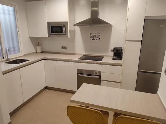 Encantador apartamento amueblado en pleno centro de Córdoba - foto 2