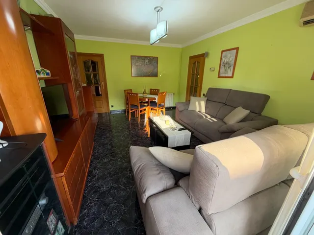 Último piso de 4 dormitorios con balcón — 44