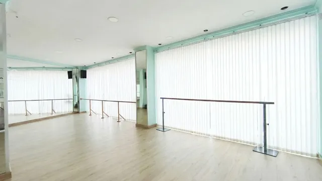 Local comercial 270m² en venta - Costa del Sol — 7