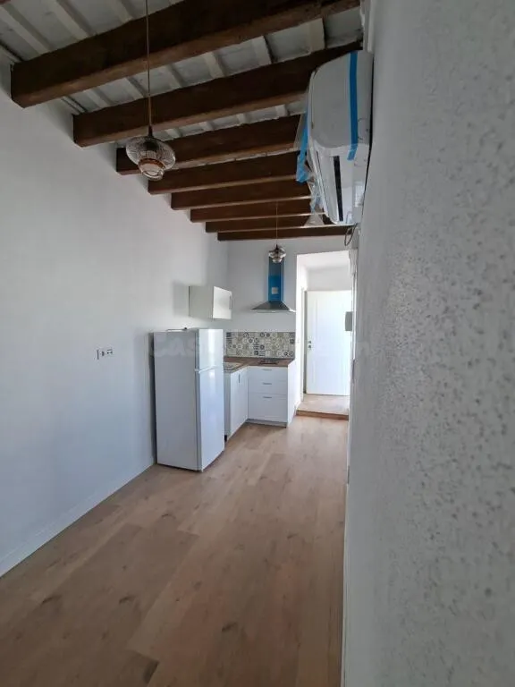 Estudio completamente reformado en el corazón de Sevilla!!! — 11