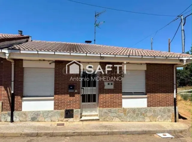 Bonita casa en un entorno privilegiado, donde compartir tran