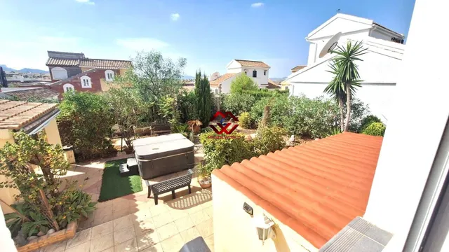 CHALET INDEPENDIENTE CON ENORME PARCELA EN CAMPOSOL — 20