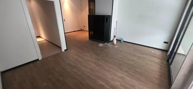 LOCAL COMERCIAL ACONDICIONADO DE 350 METROS EN PLENA — 27