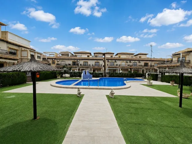 Apartamento 2 habitaciones 52m² en venta - Punta Prima - foto 4