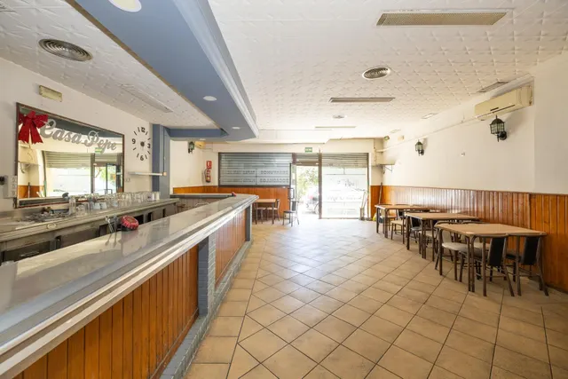 LOCAL COMERCIAL DE 106 m2 EN VENTA EN GRANADA — 6