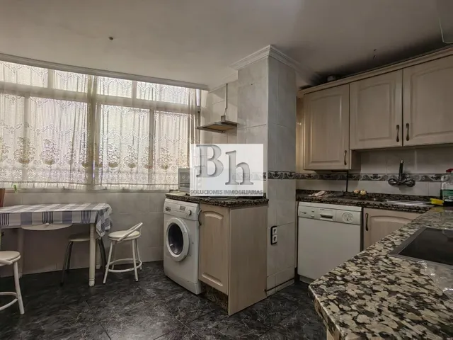 OPORTUNIDAD !!! EN VENTA PISO EN LA PAZ. — 19