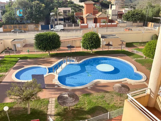Apartamento con vistas al mar y la montaña en Cala Flores