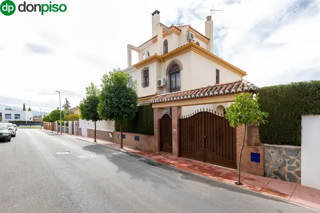 VIVIENDA PAREADA EN MONTELUZ — 7
