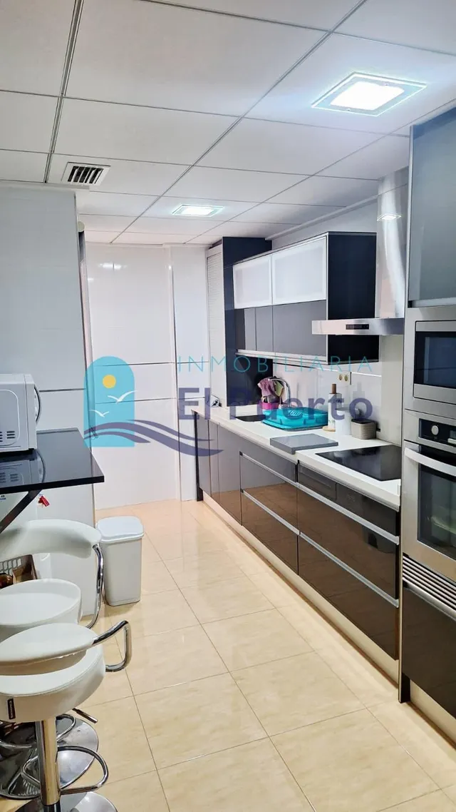 FANTÁSTICO PISO CON GARAJE Y TRASTERO EN LA CUMBRE – REF 404 - foto 4