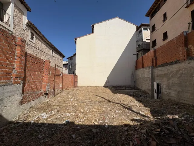 Solar urbano en Pastrana — 9
