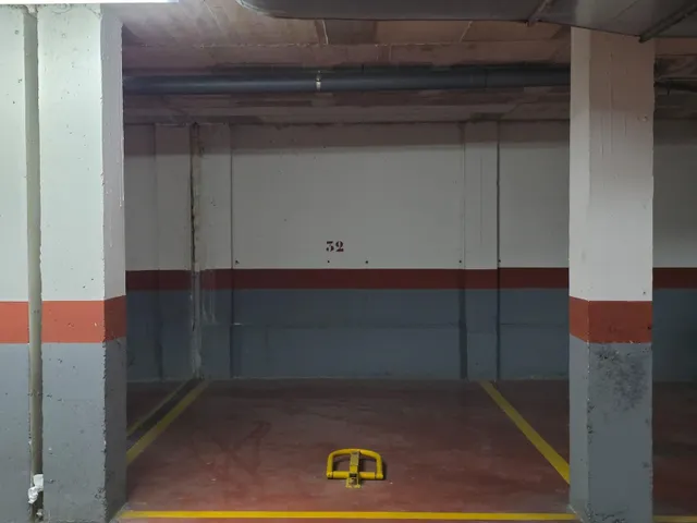 AMPLIA PLAZA DE PARKING ZONA PLAZA CASTILLA - ELCHE — 7
