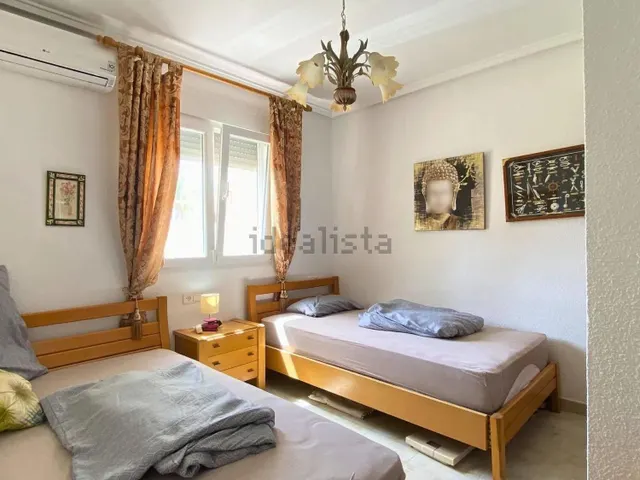 Chalet independiente de planta única con piscina privada, placas solares y vistas al mar en Rojales / Vega Baja — 17