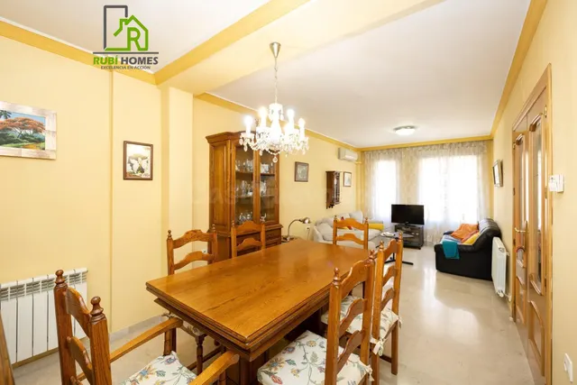 En venta casa unifamiliar en recinto cerrado en Granada capi - foto 3