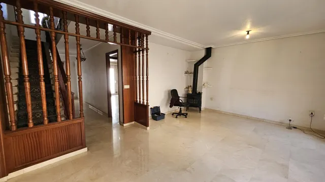 Se Vende Casa de Tres Plantas con garaje doble y trastero. — 40