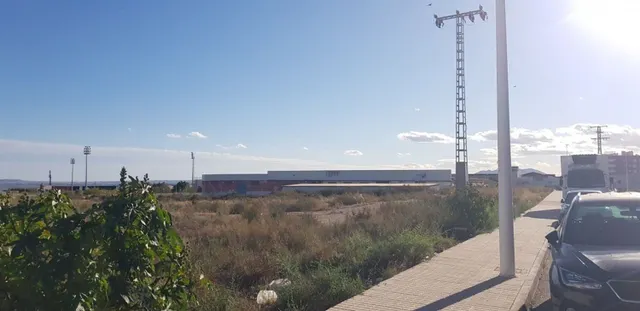 Terreno rural en alquiler - MERCADONA — 17