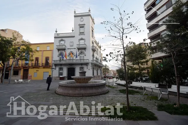 ¡HAZLO A TU GUSTO EN PLENO CENTRO CON ASCENSOR — 32
