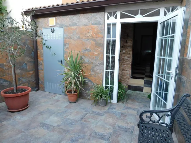 Chalet Adosado en Yuncler 3 Plantas para entrar a vivir
