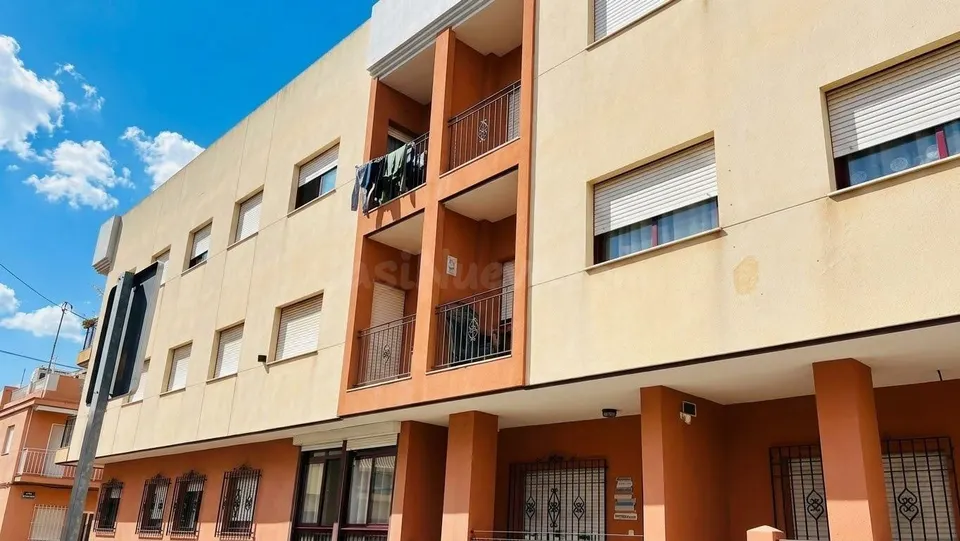 PISO A ESTRENAR CON GARAJE Y TRASTERO EN LOS ALCÁZARES