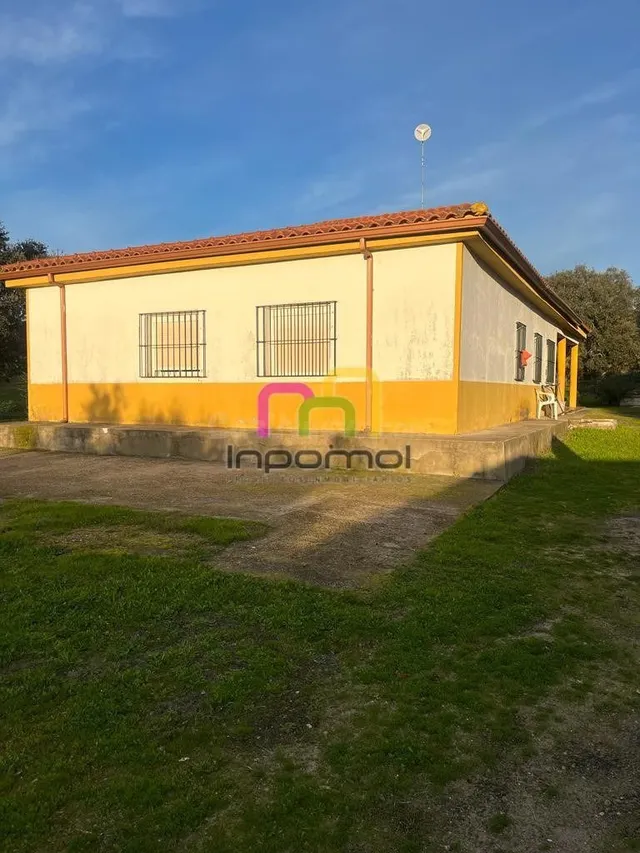 PARCELA DE ENSUEÑO CON CASA Y PISCINA EN VENTA - foto 3