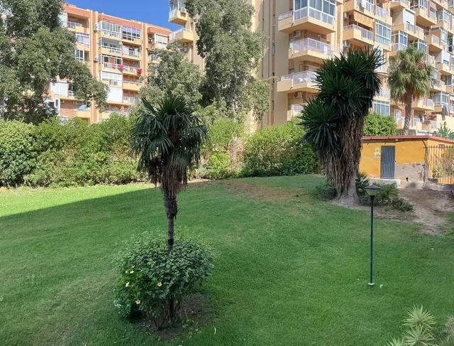 Estudio reformado con licencia turistica en Gamonal, Benalmadena — 15