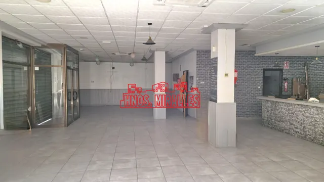 ¡¡ INTERESANTE BAR CAFÉ SOLO DE ALQUILER PARA MONTARLO A TU GUSTO EN FRENTE DE COLEGIOS !!. — 6